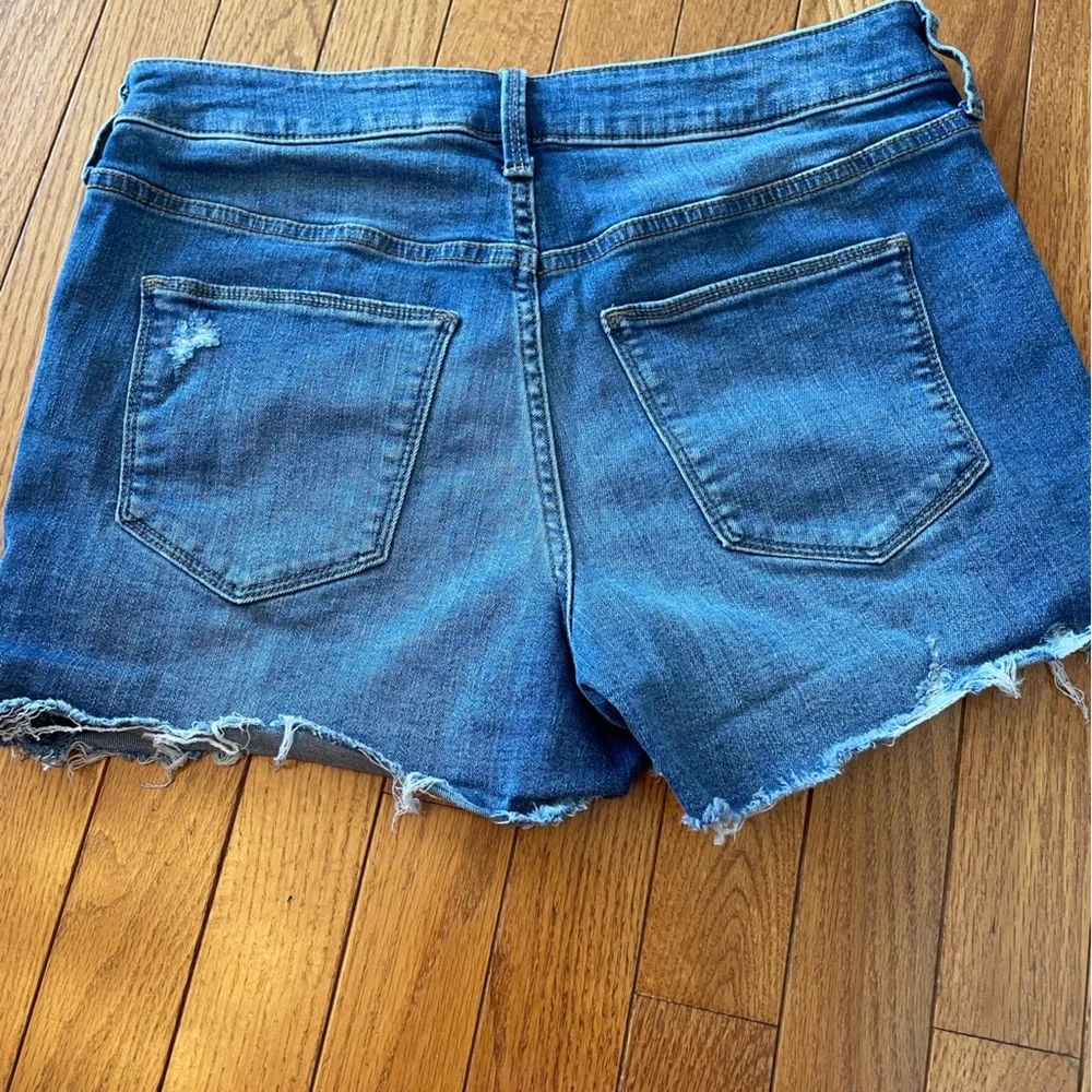 Universal Thread High Rise Midi Shorts (3 pair) - Picture 7 of 9